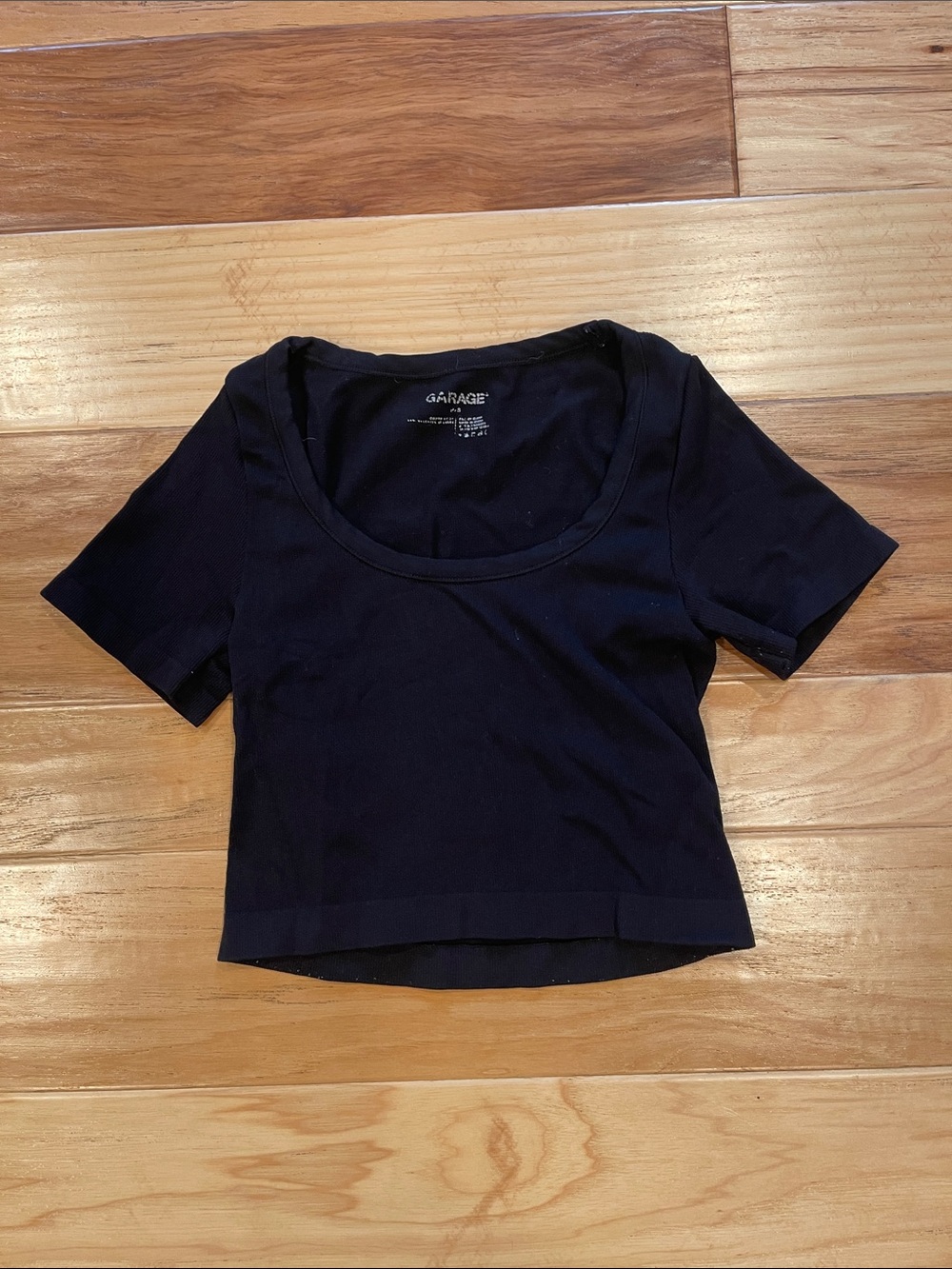 Garage Black Scoop-Neck Cropped Tee, Ribbed and stretchy